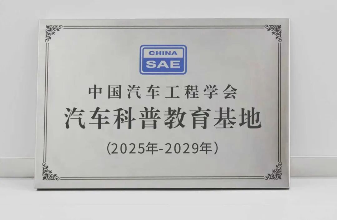 1761618999802132 1.jpg